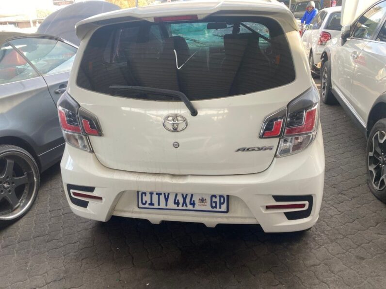 
								2022 TOYOTA AGYA 1.0 A/T full									