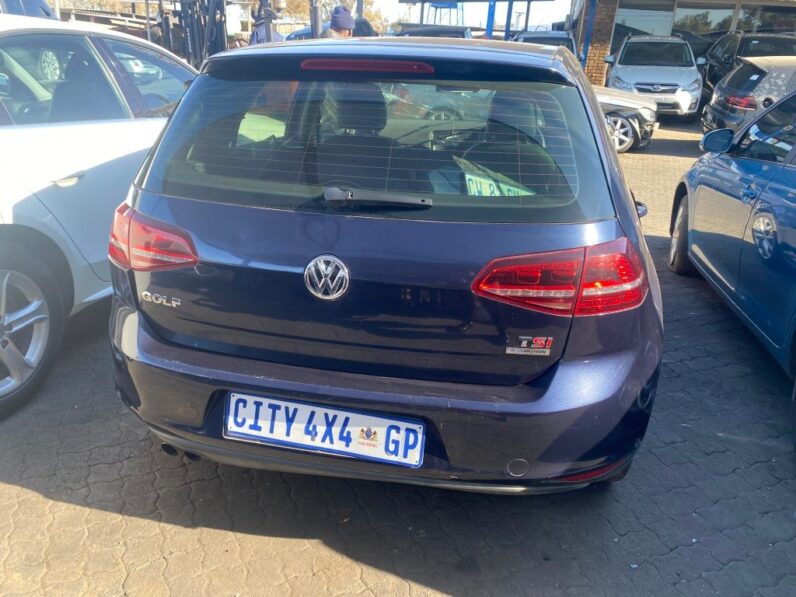 
								2014 VW GOLF VII 1.4 TSI HIGHLIN full									