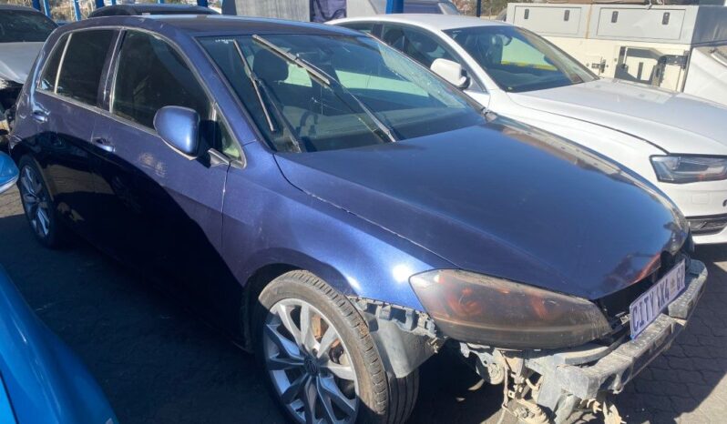 
								2014 VW GOLF VII 1.4 TSI HIGHLIN full									