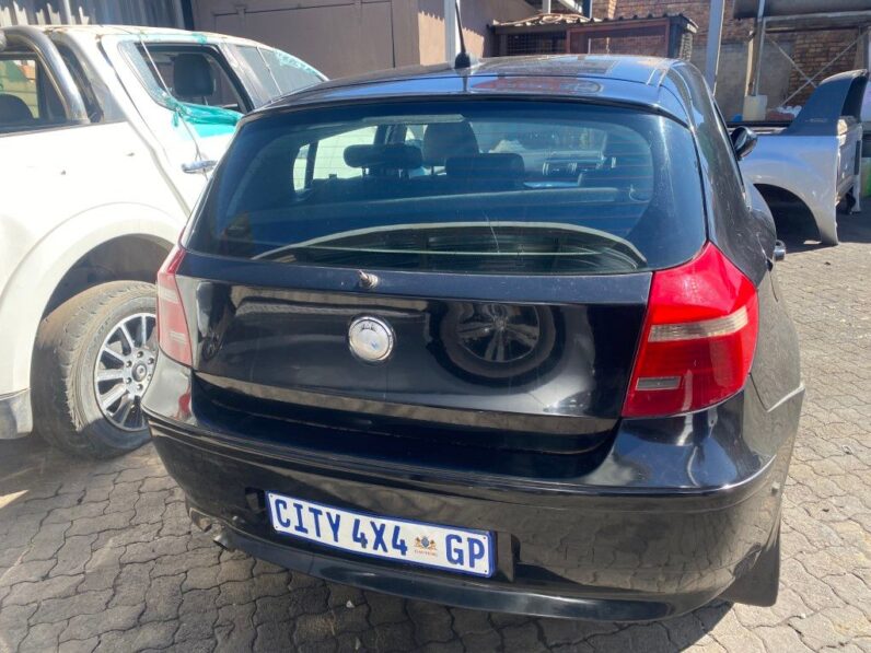 
								2006 BMW 118i full									