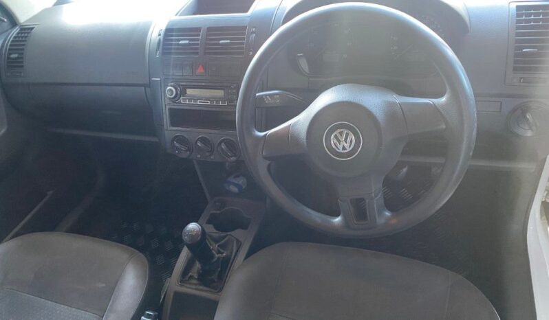 
								2012 VW POLO full									
