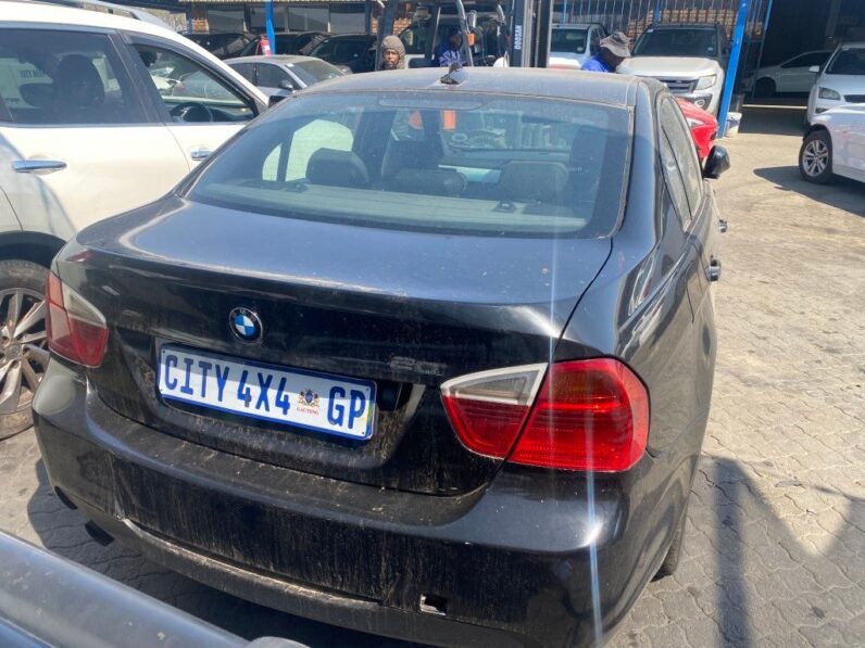 
								2007 BMW 320i full									
