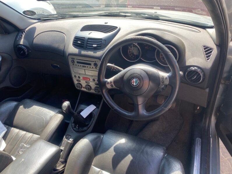 
								2005 ALFA ROMEO 147 full									