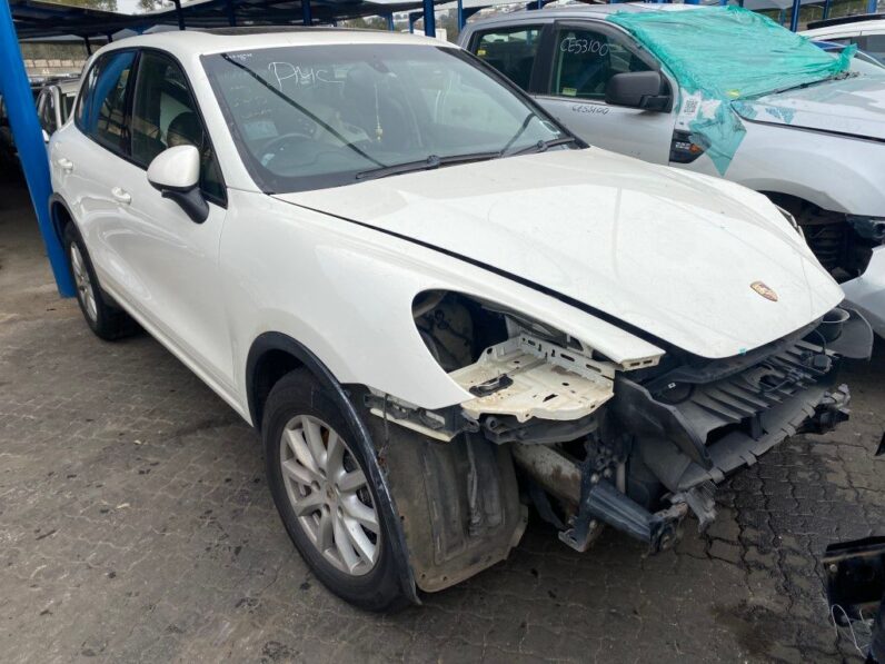 
								2011 PORSCHE CAYENNE full									