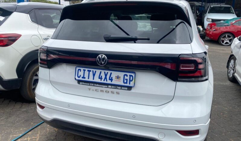 
								2021 VW T CROSS 1.5 TSi full									