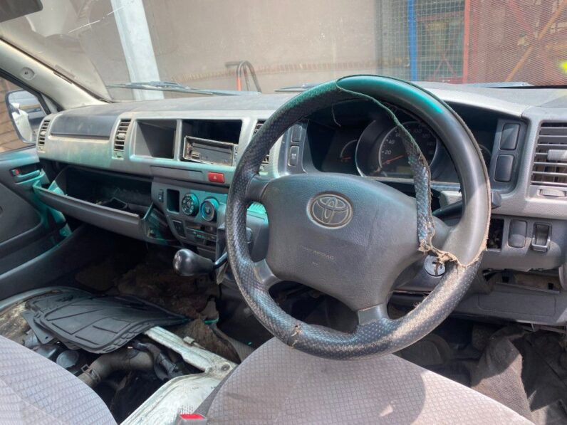 
								2006 TOYOTA QUANTUM full									