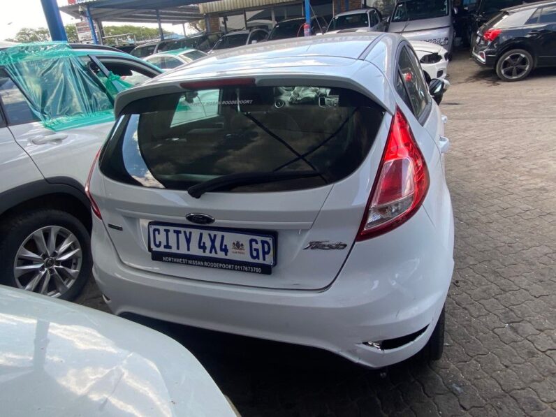 
								2017 FORD FIESTA 1.0 full									