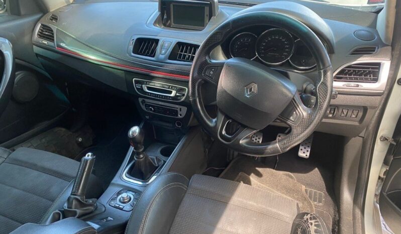 
								2015 RENAULT MEGANE full									