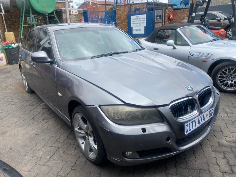 
								2009 BMW 323i full									