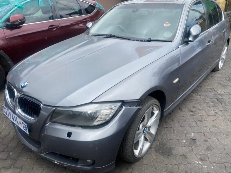 
								2009 BMW 323i full									