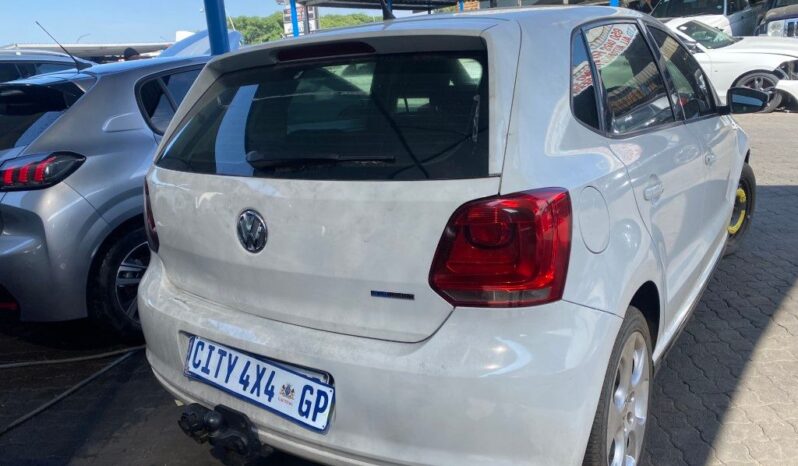
								2012 VW POLO full									