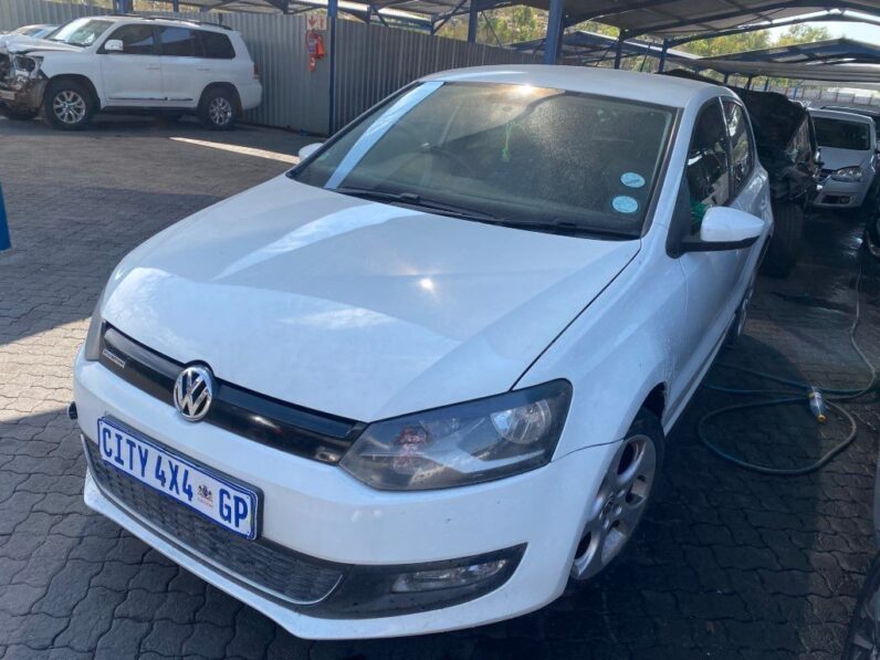 
								2012 VW POLO full									