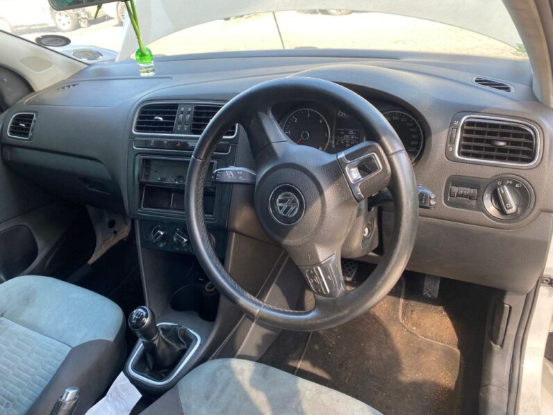 
								2012 VW POLO full									