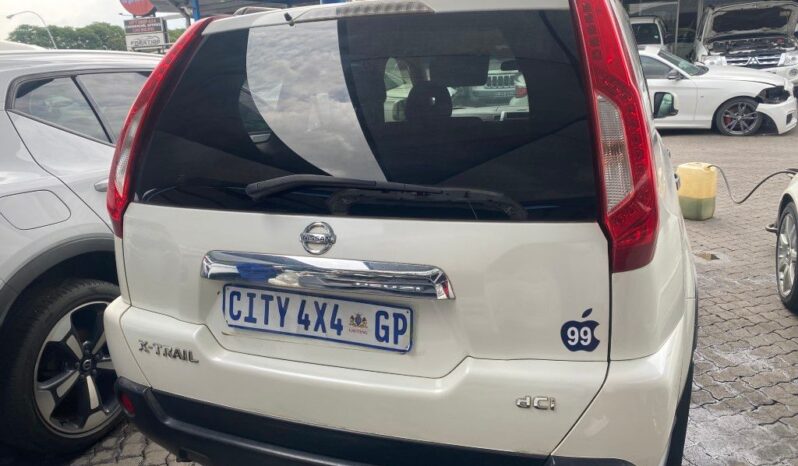 
								2014 NISSAN X-TRAIL 2.0 DCi full									