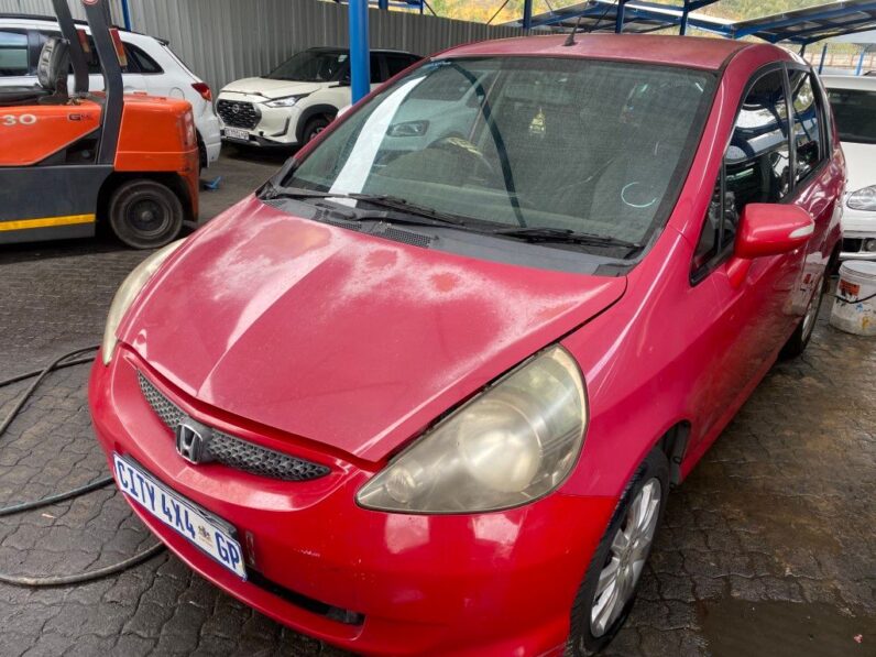 
								2005 HONDA JAZZ full									