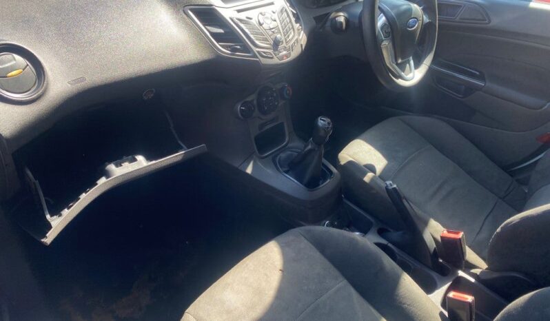 
								2015 FORD FIESTA full									