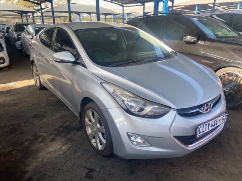 
								2015 HYUNDAI ELANTRA full									
