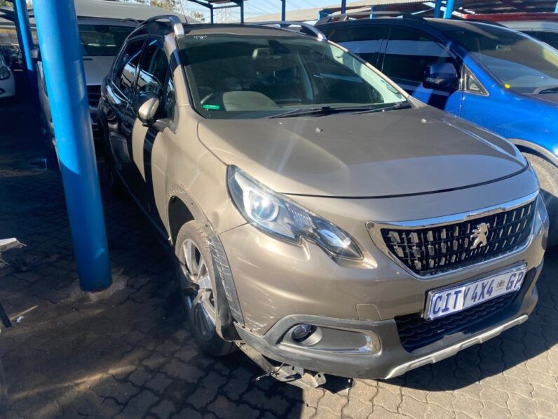 
								2018 PEUGEOT 2008 1.2T PURETECH full									