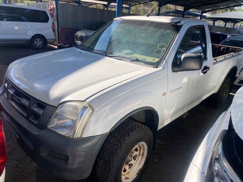 
								2007 ISUZU KB200 full									