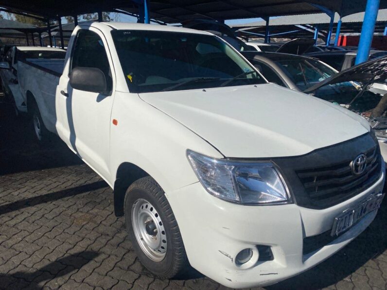 
								2015 TOYOTA HILUX 2.0 VVTI S/C full									