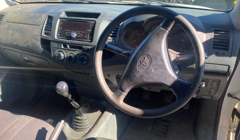 
								2015 TOYOTA HILUX 2.0 VVTI S/C full									