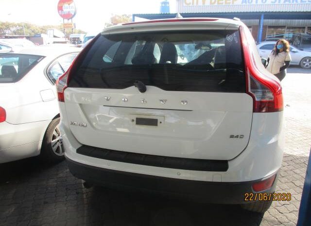 
								2010 VOLVO XC60 A/T full									