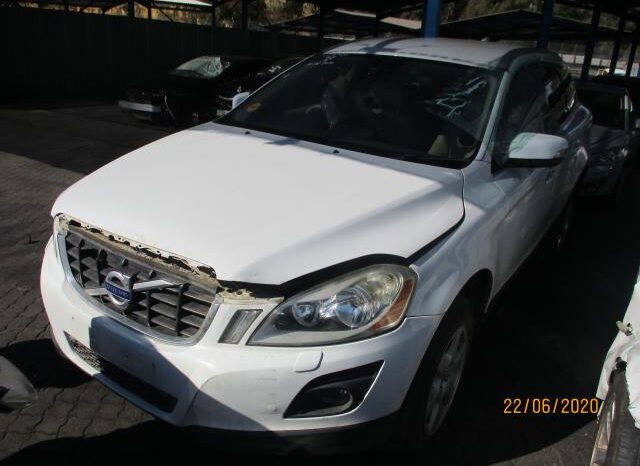 
								2010 VOLVO XC60 A/T full									