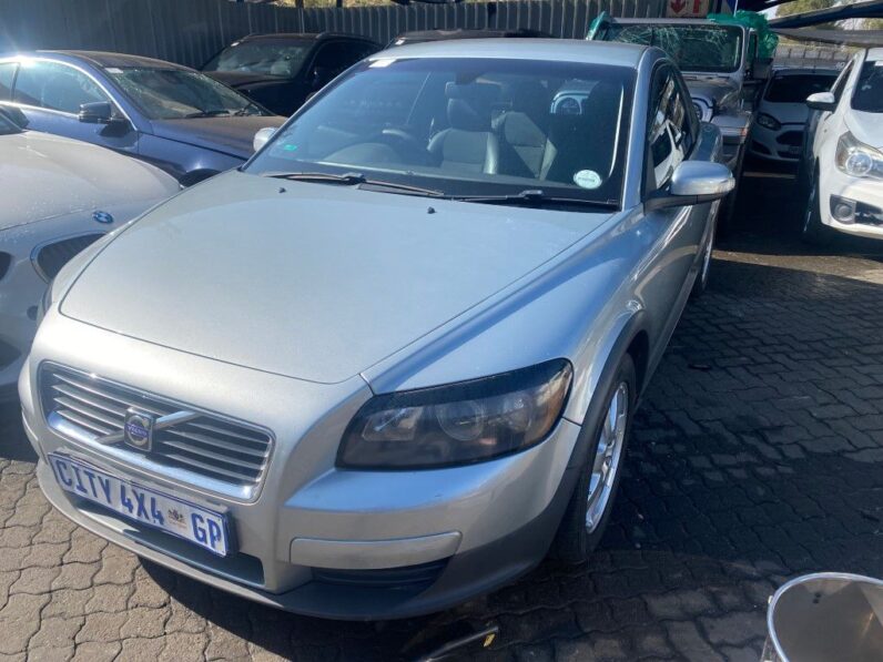 
								2009 VOLVO C30 full									