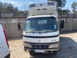 2005 TOYOTA DYNA