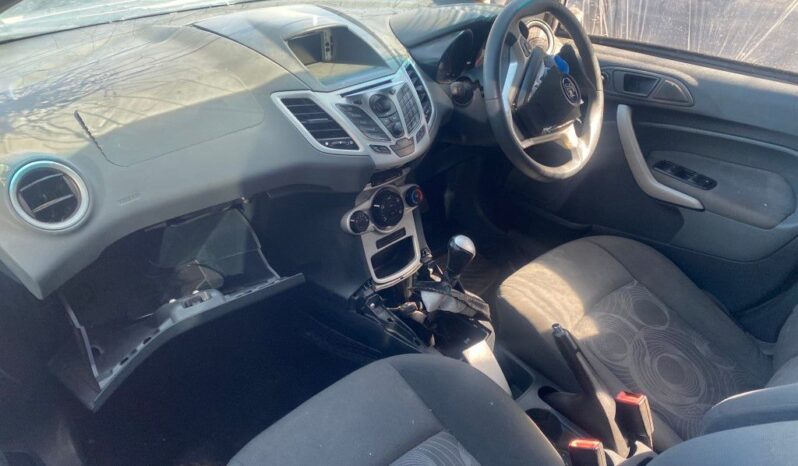 
								2011 FORD FIESTA 1.4i TREND full									