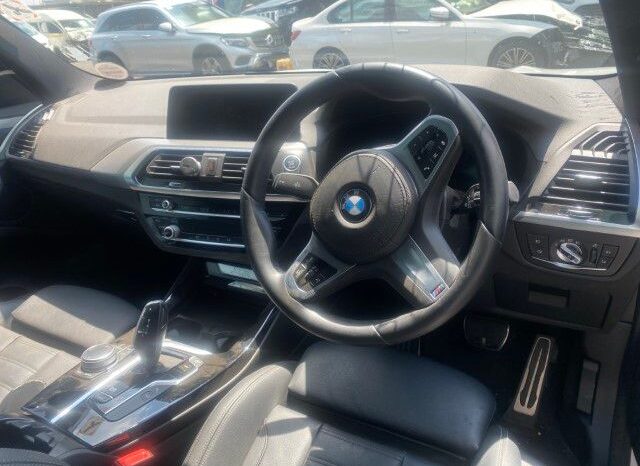 
								2021 BMW X3 X DRIVE full									