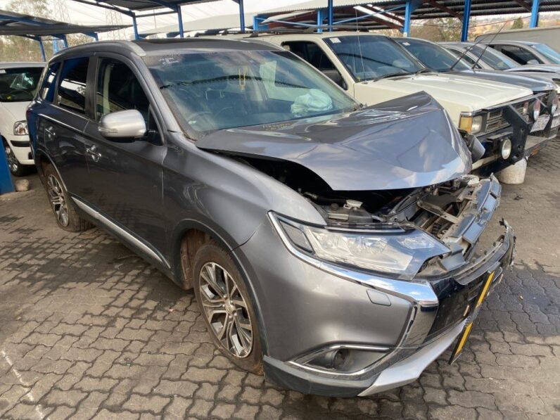 
								2018 MITSHUBISHI OUTLANDER full									