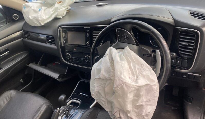 
								2018 MITSHUBISHI OUTLANDER full									