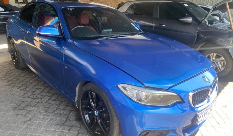
								2016 BMW 220i full									