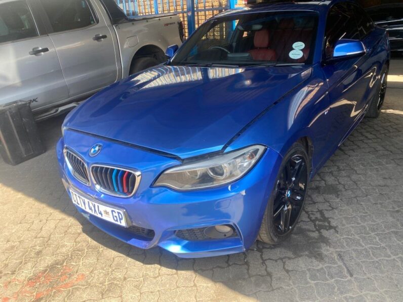 
								2016 BMW 220i full									