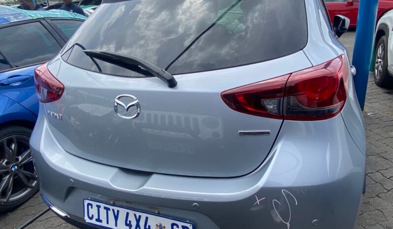 
								2023 MAZDA 2 full									