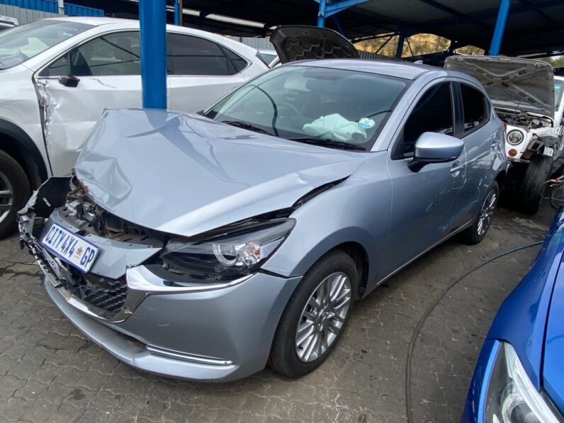 
								2023 MAZDA 2 full									
