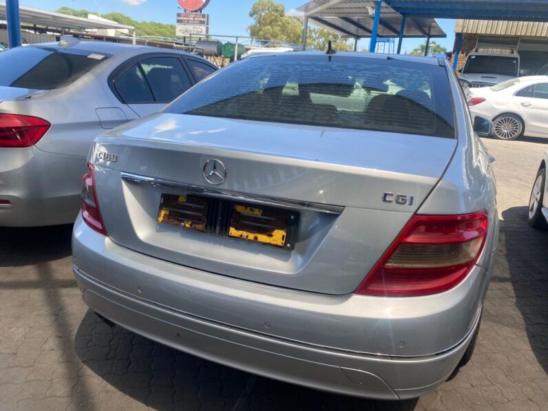 
								2011 MERCEDES BENZ C180 CGI BE full									