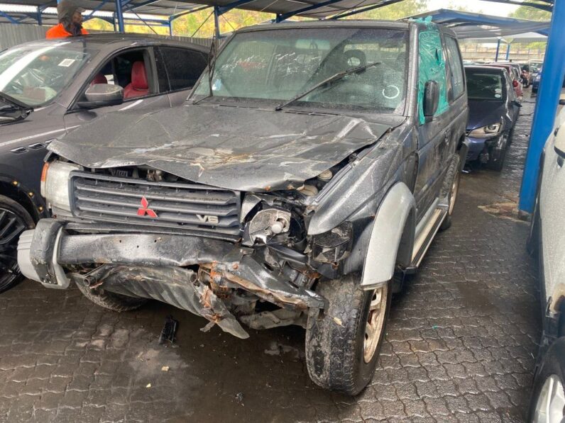 
								1997 MITSUBISHI PAJERO full									