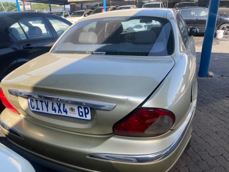 
								JAGUAR X-TYPE full									