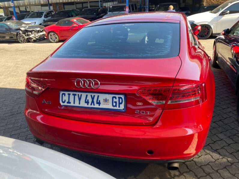 
								2011 AUDI A5 2.0T full									