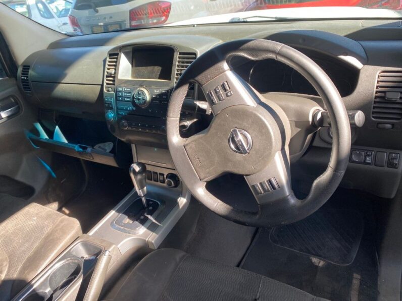
								2014 NISSAN NAVARA full									