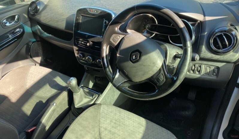 
								2014 RENAULT CLIO IV full									