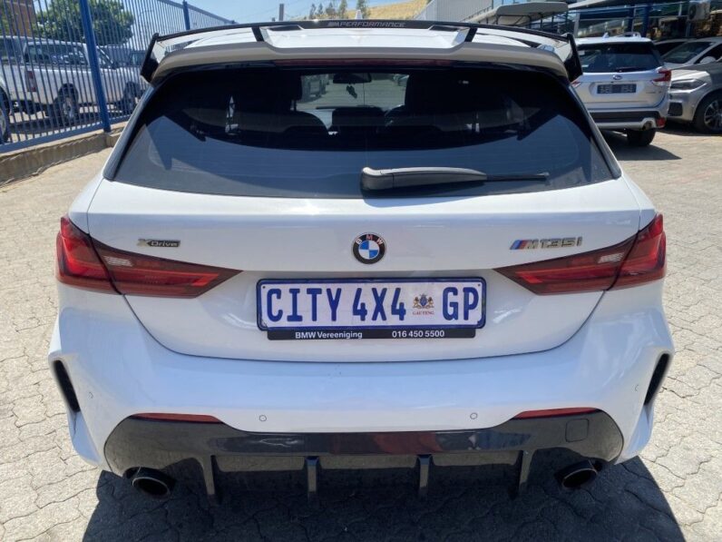 
								2021 BMW 1 SERIES 135i full									
