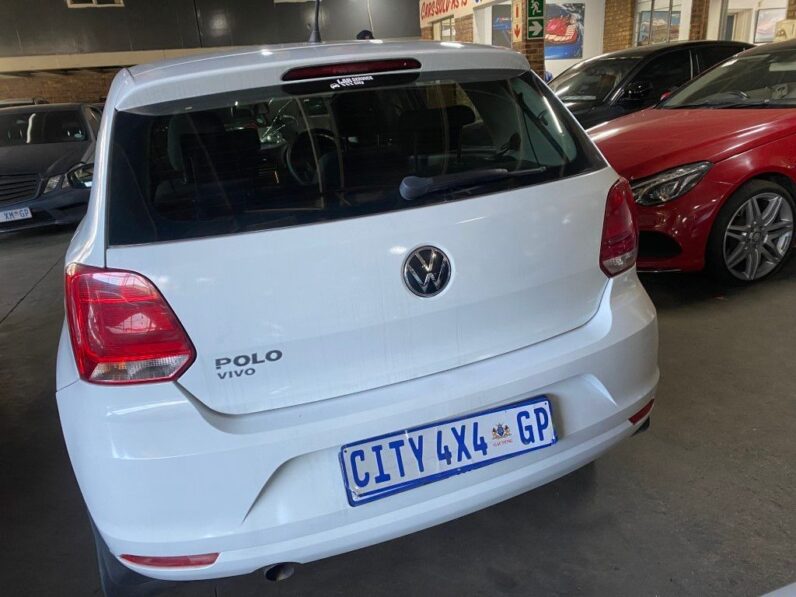 
								2019 VW POLO full									