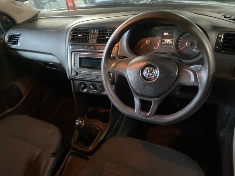 
								2019 VW POLO full									