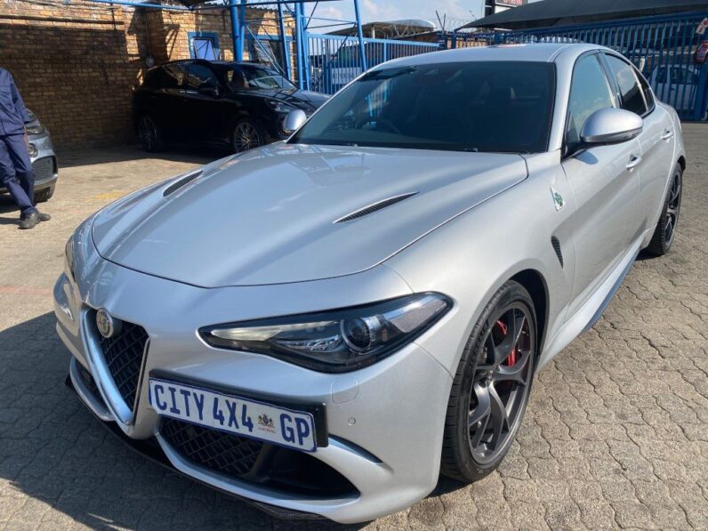 
								2017 ALFA ROMEO GIULIA full									