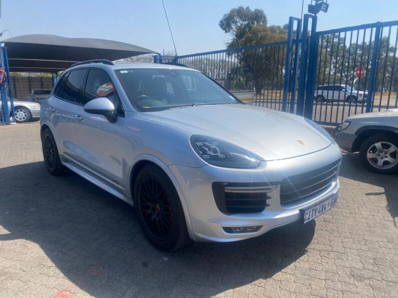 
								2016 PORSCHE CAYENNE GTS full									