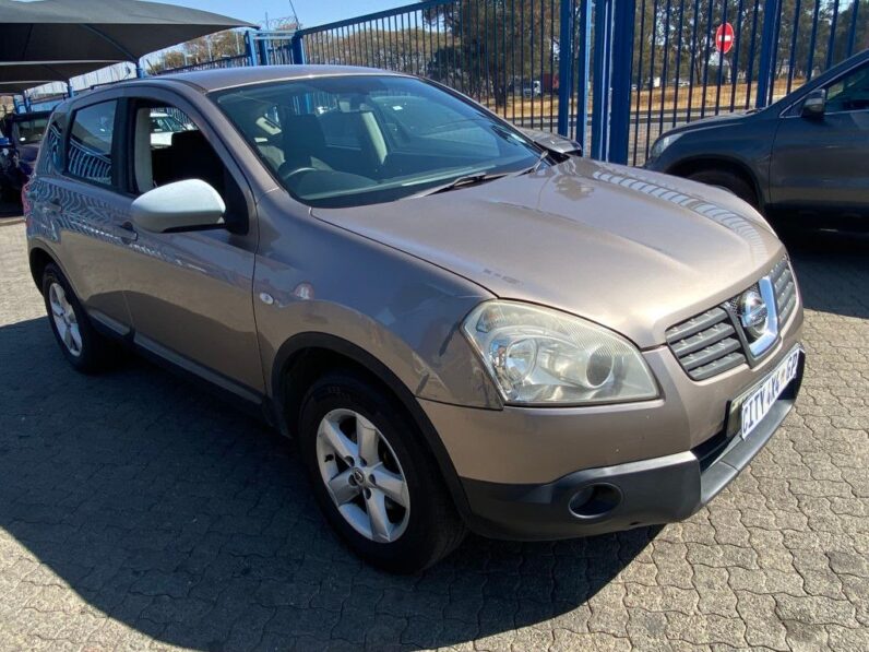 
								2010 NISSAN QASHQAI full									