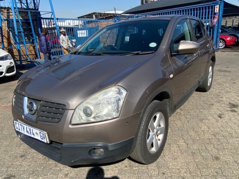 
								2010 NISSAN QASHQAI full									